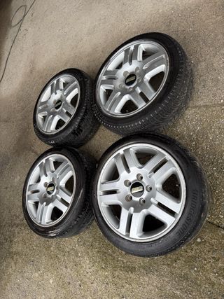 Llantas 18 Porsche con neumáticos en buen estado