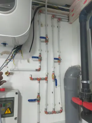 Fontanero de piscinas  Reformas pequeñas