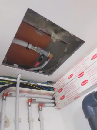 Fontanero de piscinas  Reformas pequeñas