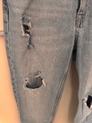 Jeans Pull&Bear strappati taglia 36