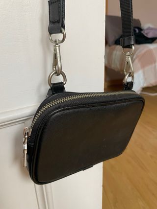 Bolso bandolera Zara negro