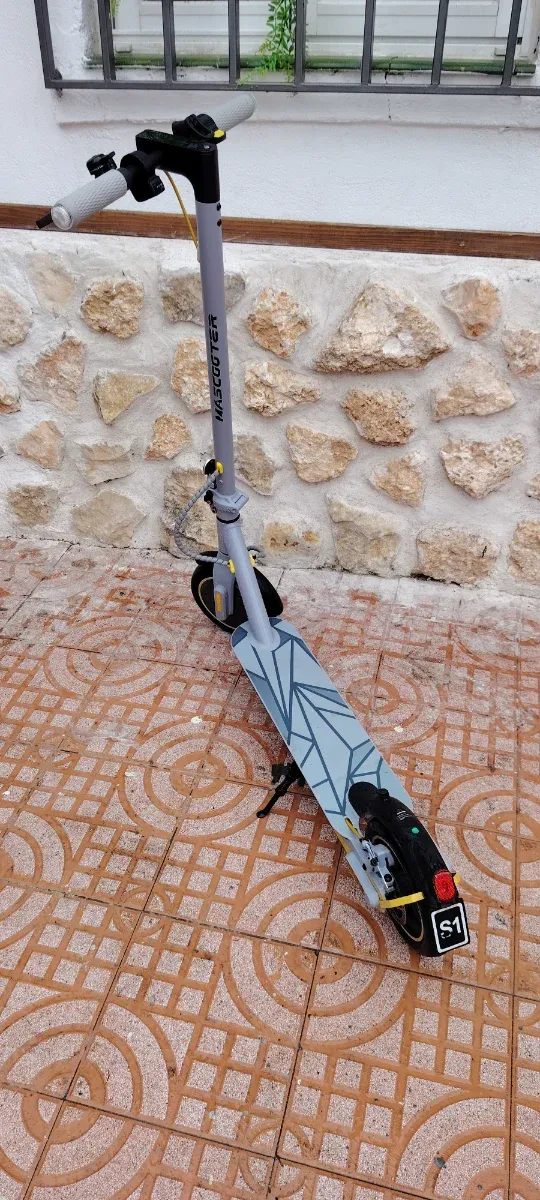 Patinete eléctrico nuevo DGT