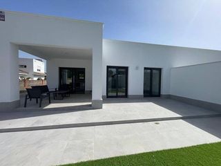 Casa adosada en alquiler en Las Lagunas - Campano en Chiclana de la Frontera