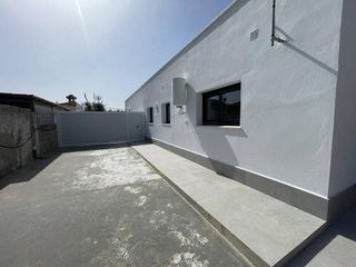 Casa adosada en alquiler en Las Lagunas - Campano en Chiclana de la Frontera