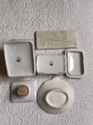 JUEGO TOCADOR BAÑO LAVABO PORCELANA RETRO AÑOS 60