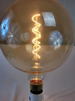 Lámpara de mesa moderna cristal y metal