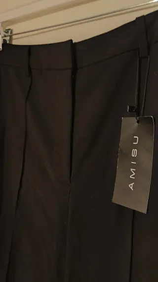 Pantalón vestir negro pata ancha A ESTRENAR