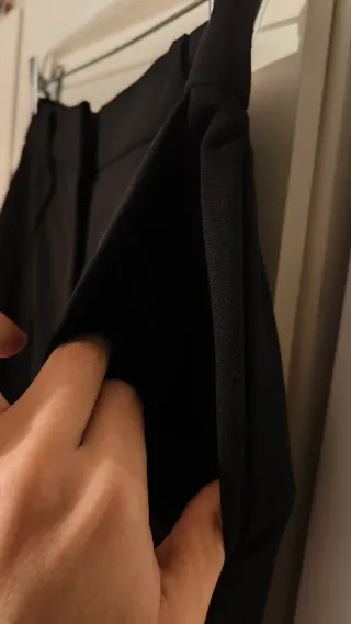 Pantalón vestir negro pata ancha A ESTRENAR