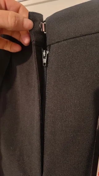 Pantalón vestir negro pata ancha A ESTRENAR