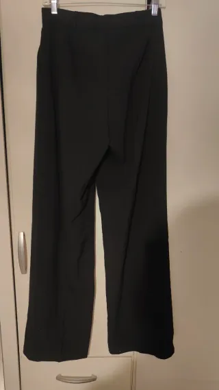 Pantalón vestir negro pata ancha A ESTRENAR