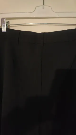 Pantalón vestir negro pata ancha A ESTRENAR