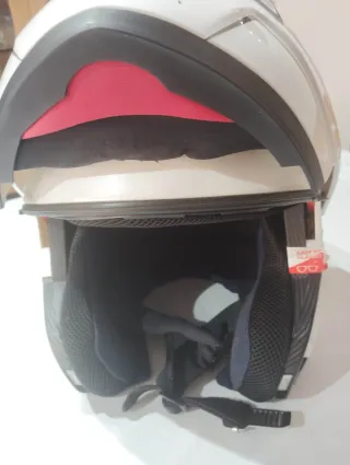 Casco modular moto marca hellmet