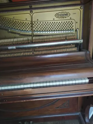 Piano de madera En Son Caliu Mallorca