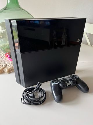 PS4 (PlayStation 4) Negra