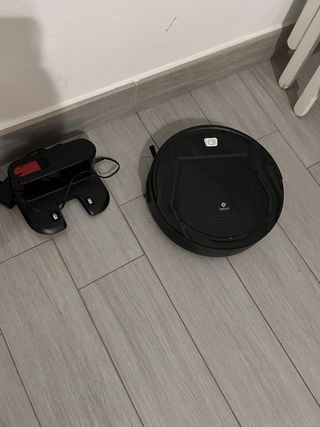 Robot aspirapolvere Léfant nero