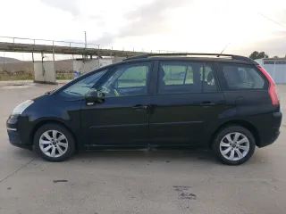 Citroen Grand C4 Picasso 2011