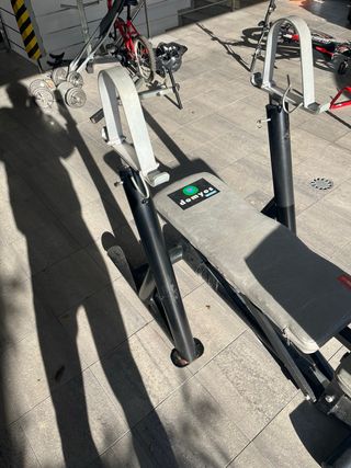 Banco de pesas + soporte barra Domyos