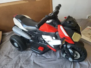 Moto infantil 3 ruedas