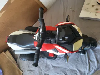 Moto infantil 3 ruedas