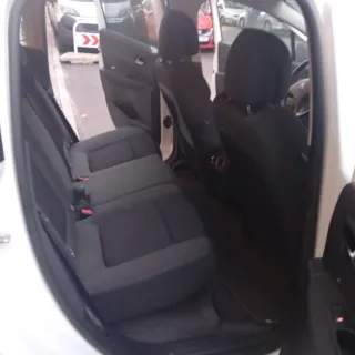 Peugeot 3008 cambio automático estado impecable