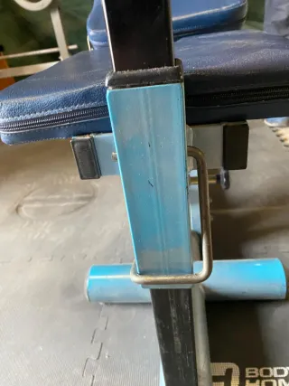 Banco de pesas y polea+ press banca + discos etc