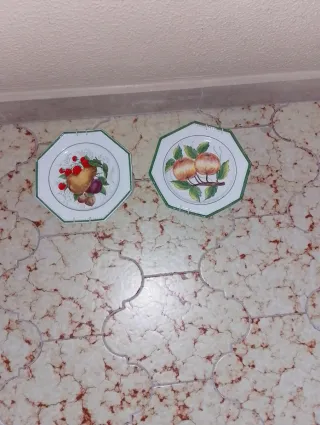 2 Piatti Decorativi Frutta