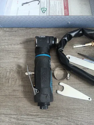 Sacalunas neumático BGS