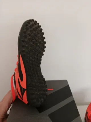 Botas fútbol Adidas Messi multitaco T31