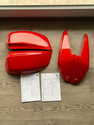 Tapas maletas laterales rojas Ducati Multistrada