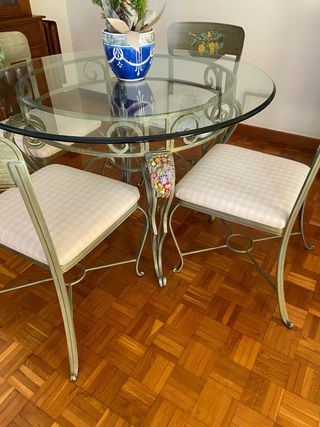 Mesa Comedor con 4 Sillas