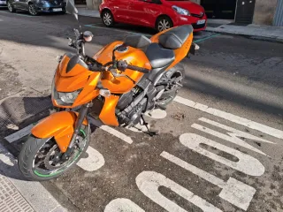 Kawasaki Z750 Naranja