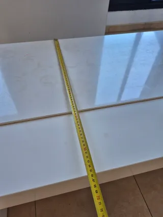 Mesa de centro de salón elevable blanca