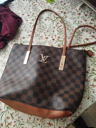 Bolso Louis Vuitton Marrón y Dorado