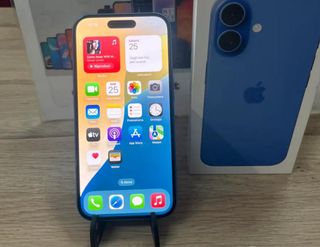 iPhone 16 Blu