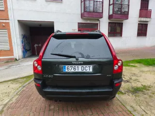 Volvo XC90 2004