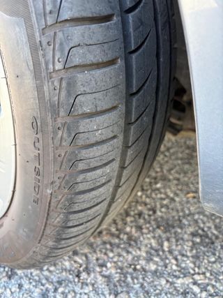 Opel Corsa 1.4 gasolina 35.900km etiquetaC