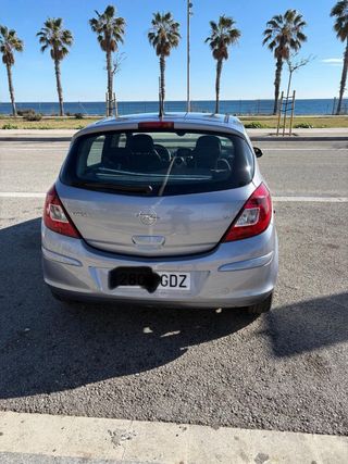 Opel Corsa 1.4 gasolina 35.900km etiquetaC