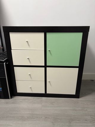 Mueble Kallax Ikea Negro y Verde