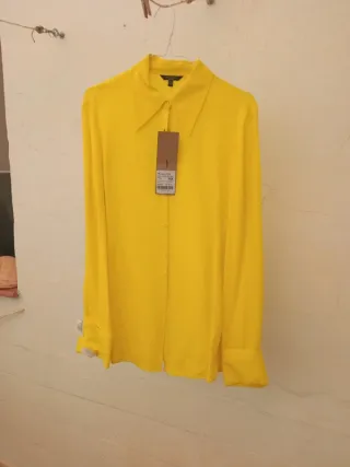 Camisa amarilla Massimo Dutti