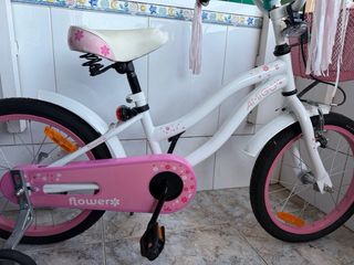 Bicicleta infantil Amiga rosa y blanca
