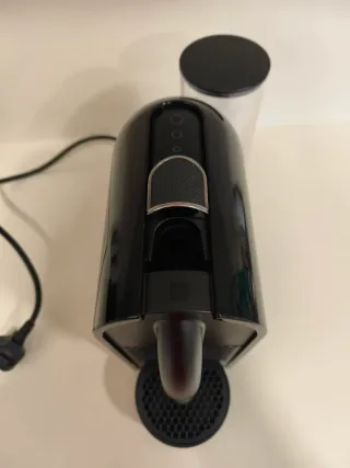 Cafetera Nespresso DeLonghi U 110B Negra