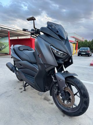 Yamaha TMAX 125 Tech Max