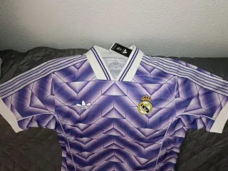 Camiseta Adidas Real Madrid Morado Talla xl