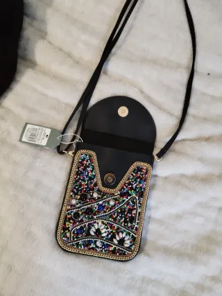 Bolso de hombro con cuentas