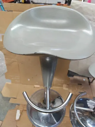 2 Taburetes Altos Cocina