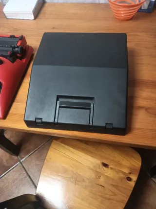 Máquina de escribir Olivetti Lettera 10 Roja