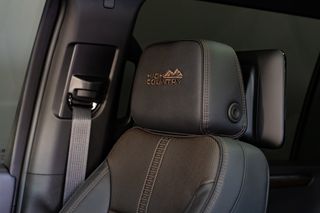 Chevrolet Suburban High Country 2025