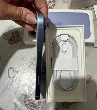 iPhone 17 Azzurro Nebbia