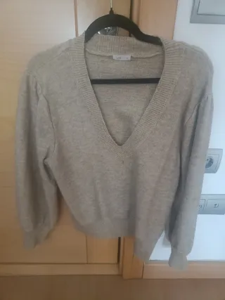 Jersey beige cuello pico talla S