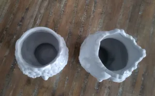 Coppia vasi teste di moro bianche